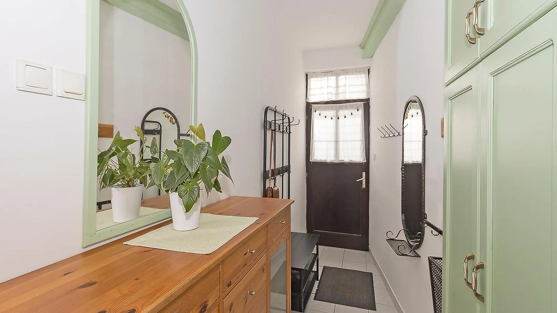 Apartment Lotus Apartman Erlau