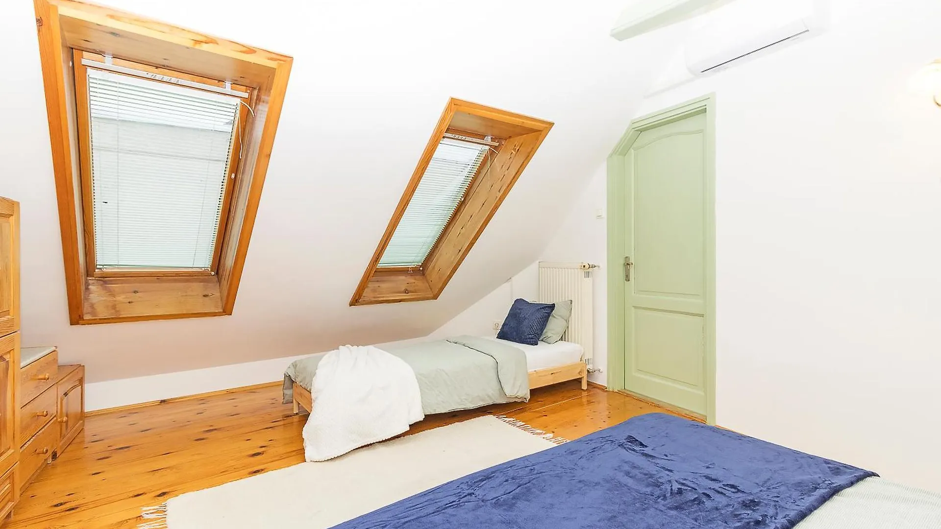 Lotus Apartman Erlau Apartment